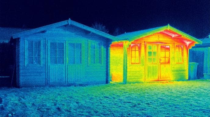 Year-Round Use: Comparing SIPs vs. Traditional Timber Frame Insulation.